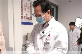 马凡氏综合征症状表现都有什么呢，大家对于马凡氏综合征要提前预防#马凡综合征 #主动脉夹层 #主动脉 #心脏病 #抖出健康知识宝藏