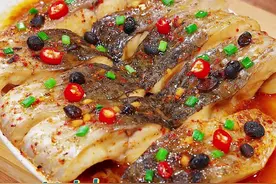 💥以后草鱼买回来，可千万别总是红烧了！ 💥今天我就教你一个新吃法，不仅做法简单，味道也是超级好！#豆豉蒸草鱼#豉汁蒸鱼腩#豉汁蒸鱼#舌尖上的味道 #内容启发搜索@DOU+小助手