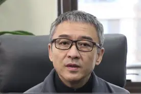 时间再久的颈椎病，也怕这两个动作，学会一个都不亏#颈椎病 #医学科普 #抖出健康知识宝藏 #健康dou起来