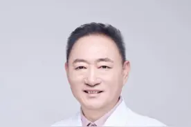 早期便秘 切勿自行服药 不同的泻药作用原理不同，适用的人群也不同，便秘的患者应该在专业医生的指导下用药，不要胡乱用药。#硬核健康科普行动  #便秘 #便秘用药 #肠胃 #胃肠健康
