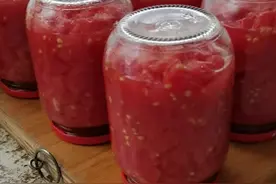 这样腌的西红柿酱味道好， 方法简单，不容易坏，能保存很长时间！我们腌西红柿酱就是为了冬天能吃到夏天的味道！婆婆说越坐越懒！真的是这样，西红柿酱做了很长时间了，就是懒得剪视#西红柿酱家常做法 #真材实料才能做出好味道 #美食 频！#山西美食 #西红柿罐头视频封面