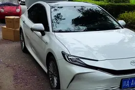 凯美瑞就是买车的时候花钱多一点，后续用车花不了多少钱，很好养！#九代凯美瑞 #抖音汽车