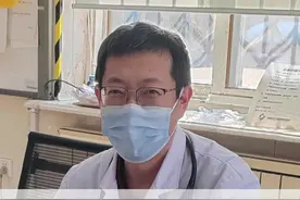 尿中有泡沫别慌，医生帮你分析背后原因！#医疗健康创作训练营 #天天dou是315 #抖出健康知识宝藏#健康无畏自在如她#她们的精选视频封面