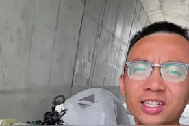骑行新疆，又遇到沙城暴了#让骑行成为一种生活 #一人一车闯天下视频封面