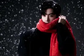 #热门 #春节 #春城昆明下雪了#很少看到雪的昆明人疯狂了@DOU+小助手视频封面