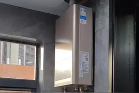 这是我安装生涯以来单台热水器安装用到工具最多的一次...同时涉及各种开孔类型。#安装燃气热水器 #施工现场实拍 #钻孔