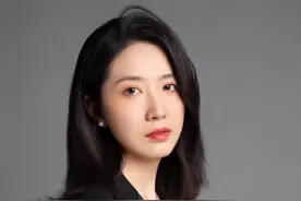 襄阳卫健委通报：已联系公安、卫生监督局介入调查#医院院长倒卖出生证明每张赚6万 #新闻姐 @抖音短视频视频封面