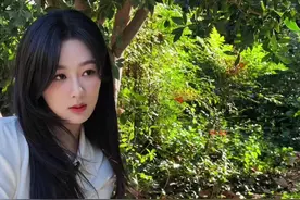 巴黎街头路人镜头下的#杨紫 轻轻松松封神咯！视频封面