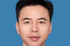 老师拿戒尺惩罚学生，家长质问凭什么打孩子我给你这样的权利了吗 #孩子教育 #老师打学生违法么 #家长必读 #孩子被打怎么办 #孩子能不能打