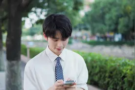 网恋奔现，没想到对方竟然是自己的老板......@刘感觉 #网恋奔现视频封面