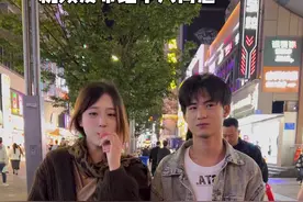 街头挑战抱着我做深蹲还是俯卧撑，我真的只有80斤啊！#街头挑战 #玩的就是真实 #意想不到的结局视频封面