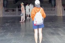 这是我见过最壮观的建筑，它是中国现存规模最大、最为完整的辽金时期建筑群之一。这里就是山西大同善化寺，大殿内保存金代塑像34尊，清代壁画190平方米。明代塑像9尊，都是属于绝世精品。#山西古建筑 #古建筑之美