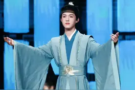 啊啊谁给弟弟递个古装本子！#张泽禹控场的神 #张泽禹 @DOU+上热门