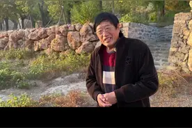 俺娘起死回生的故事 相机可以给爹娘带来快乐，还可以使爹娘健康长寿。#俺爹俺娘 #乡村里的中国 #亲情 #爱情 #原创作品视频封面