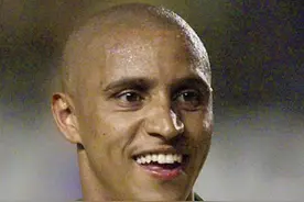 “卡洛斯的腿部力量到底有多强？他的任意球能轰出多少时速？”#卡洛斯 #任意球 #表锅爱足球鸭 #足球的魅力 #dou来足球季