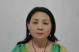 #东部战区陆军发布一首原创歌曲，把胜利的旗帜插在宝岛上@D0U十小助手