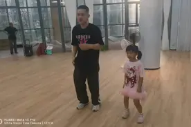 看了籼籼想给女儿学街舞，看了宝儿人又想给她学拉丁！