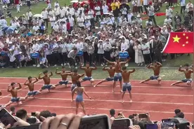 体院美女来啦🥰🥰🥰真的很喜欢🥵🥵🥵#校园 #运动会开幕式视频封面