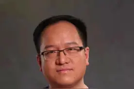 牙龈上长脓包可以挤掉吗#口腔科普