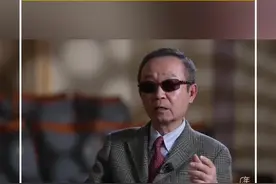 复旦经院院长张军：储蓄率降低需要政府加大对居民的转移支付视频封面