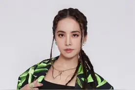 演唱会300万预算可以邀请哪些歌手压轴
#孙燕姿 #蔡依林 #张惠妹 #周深 #演唱会 #音乐节 #明星出场费视频封面