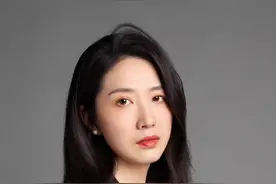 顶格处分！#国企牵手门男领导被双开 #新闻姐 @抖音短视频