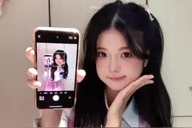 对镜自拍眼神到底看哪里？ 4️⃣个眼神管理对镜自拍技巧快码住！社恐也能轻松拿捏韩女氛围感，超出片！#对镜自拍 #氛围感 #社恐 #眼神管理 #拍照技巧