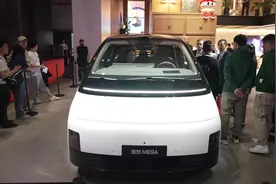 MEGA是理想品牌的第一款MPV， 2025款增加了Home版。视频封面