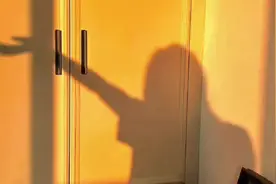 很喜欢大鱼海棠里鼠婆说的一句话 ： 不要预设和别人共渡一生视频封面