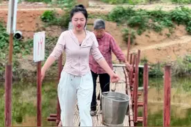 原来我家鱼塘里还有这种野生的好东西 #我的乡村生活 #三农 #记录农村生活 #小鱼小虾视频封面