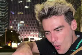 在中国习以为常的事情，在国外却是违法的？#外国人在中国 #中外差异 #歪果仁系列视频封面