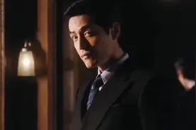爷叔是怎么挑西装的 阿宝如何变宝总 #西装 #繁华#琴岛故事#青岛视频封面