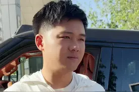 带朋友参观厂区，身为董事长的我却进不去，后来我才知道有人想把我拽下去…#小武的日常生活