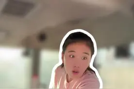 小车没学好呢要开拖拉机 #创作灵感 #女司机 #鹅特次 #新手司机的迷惑行为大赏 #超能演剧情大赛