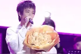 “我想要买下CBD，买下TizzyT!”#我想要买下TizzyT#TizzyT新歌#现金流#说唱