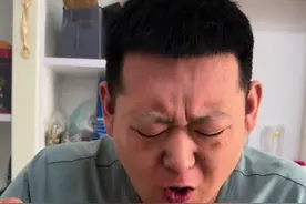 干完活吃一“包”泡面真舒服 #妈呀太香了 #谁懂这一口的好吃程度 #巴适得很视频封面