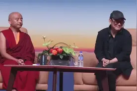 著名演员李连杰在接受采访时透露了自己信仰佛教的原因。他表示