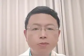 怎么给肾脏减负 肾脏担负着排泄废物、调节水电平衡和酸碱平衡、产生促红素、活化维生素D等重任，日日夜夜，周而复始。慢性肾脏损伤对肾脏影响非常大，那么我们该如何给肾脏减轻负担？#肾病 #肾功能 #科学饮食 #肾小球滤过率 #生活常识视频封面
