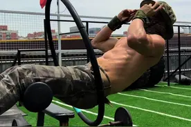 一分钟完整视频来了～#第一视角 #一镜到底 #退伍不褪色 #自律的八戒🇨🇳 @DOU+小助手视频封面