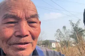 父亲是农民，我是农民工，儿子是新时代大学生，孙子是未来的希望 其实我们都是一样的，只是不同的时代赋予了我们不同的称呼！愿所有年轻人都能生活善待！#农民工 #大学生 #生活不易 #阳光男孩 #父亲视频封面