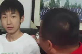 内蒙古零点高考成绩公布 ，学生查出高分老师集体沸腾欢呼，北大连夜上门“截胡”尖子生（奔腾融媒）#高考查分#内蒙古 #北大