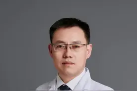 进口脑起搏器能报销，很多人还不知道#帕金森 #脑起搏器手术视频封面