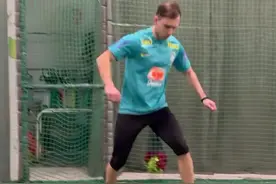 C罗盘带技巧#踢足球教学 #足球基本功训练 #青训教练 #过人王 #过人技巧