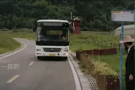 消失20年的11路公交车，突然又出现了#恐怖片视频封面