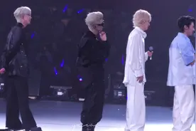 #十个勤天 #十个勤天做大做强 #十个勤天演唱会 十个农民介绍环节