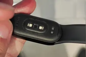 小米手环9拆卸腕带演示，以及不同材质表带的体验。#小米手环9