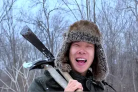 今天又来我六舅家蛤蟆沟了，这回亦可他爸的窝子找偏了，就抓了十来只蛤蟆，回家炖了一锅土豆，借个味。#我的乡村生活 #三农 #蛤蟆 #记录我的农村生活 #农村美食 @永乐影姐 @抖音热点 @抖音创作小助手 @抖音创作者中心视频封面