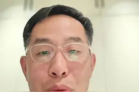 超前学不是目的而是手段，科学合理有计划的超前学是关键，更为重要的是开始时间，因为一旦错过小学的时机，再谈超前已经来不及了，所以切记早开始比晚开始好，多学比少学强#聂伟东 #聂伟东中考数学 #聂伟东老师数学课堂