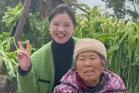 家是最温暖的地方，孝顺是最珍贵的传承，愿天下每位老人都能拥有这样幸福的晚年#记录真实生活 #做有意义的事 #治愈系 #百善孝为先