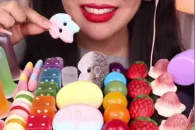 橡皮软糖  爆浆软糖 #美食声控咀嚼音 #咀嚼音 #抖音美食推荐官视频封面